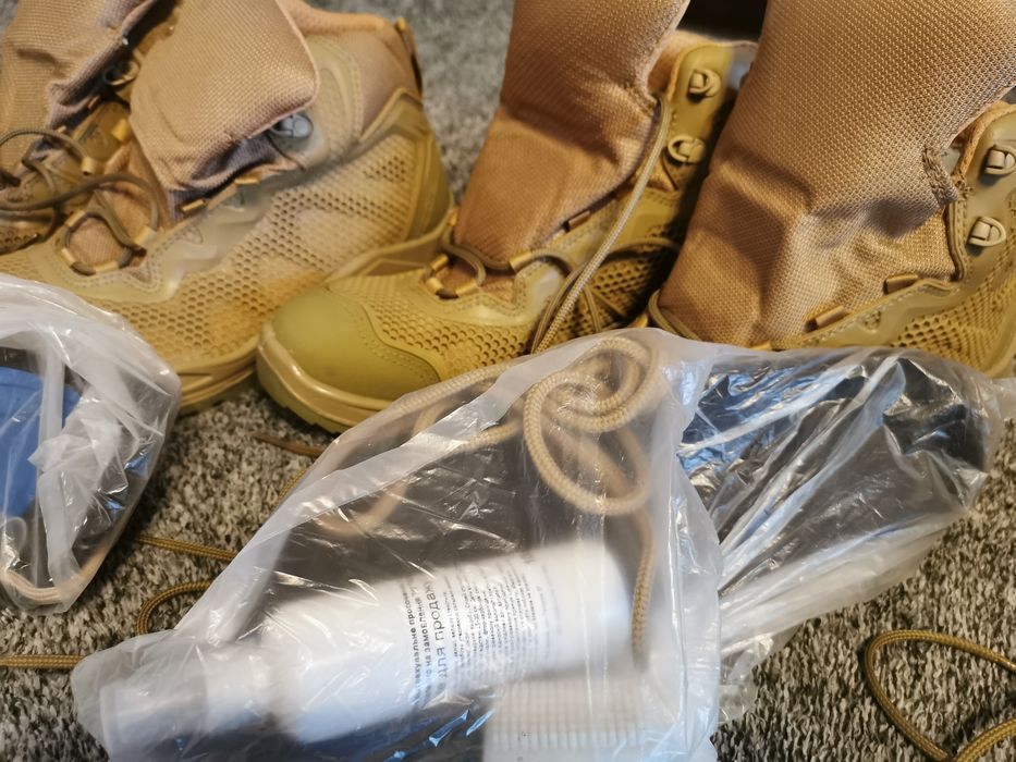 Берцы военные  .