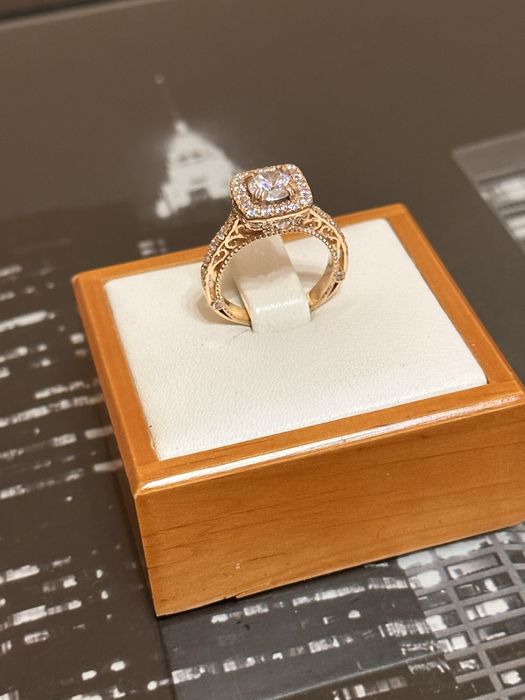 Жіночі  каблучки  з червоного золота 585*проба.