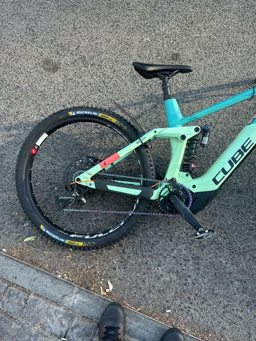 Cube stereo hibrid 160