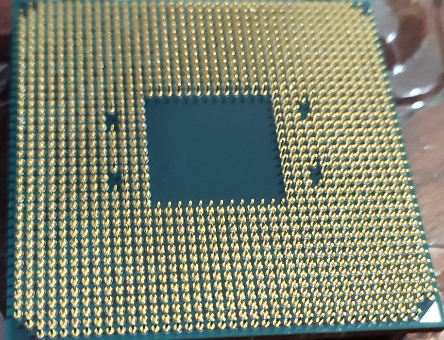 AMD Ryzen 3 1300x | AM4 14mn 4c | 3.5 - 3.7 Ghz Boost 65W + Cooler