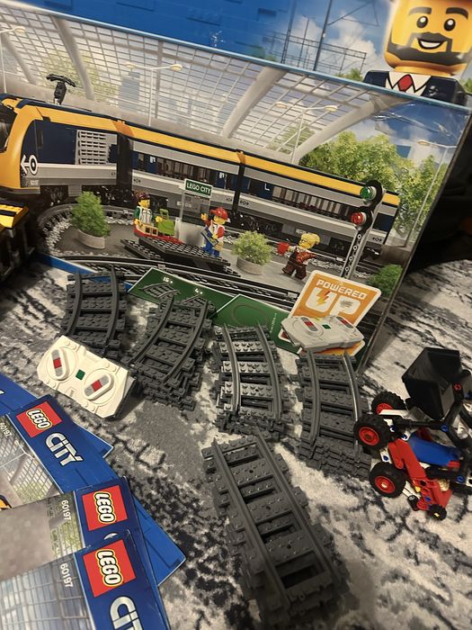 Lego city 60197 поізд