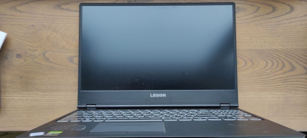 Lenovo Legion Y530-15ICH model 81FV не робочий. Гріється елемент.