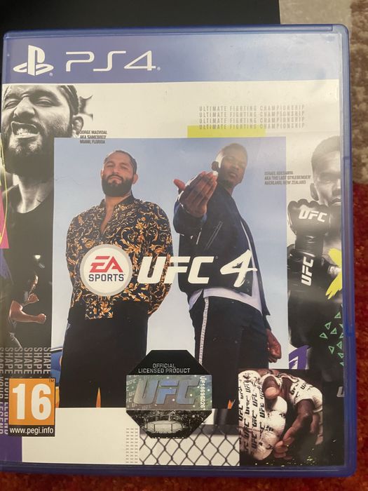 PS4(Playstation 4) Original,com dois comandos,cabos e um jogo de luta.