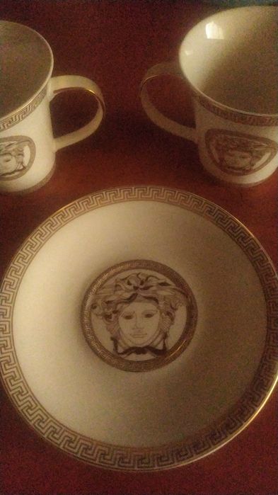 Кофейные чашки с блюдцами  Versace фарфор
