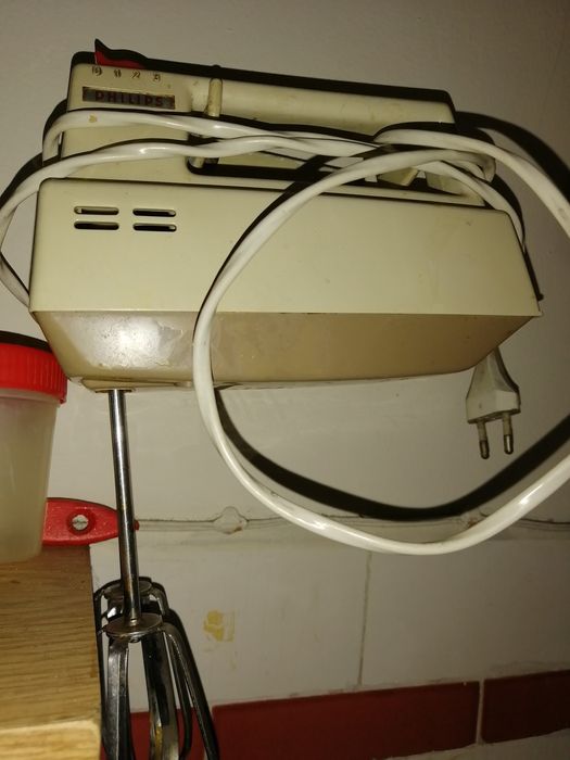 Conjunto de pequenos electrodomésticos usados