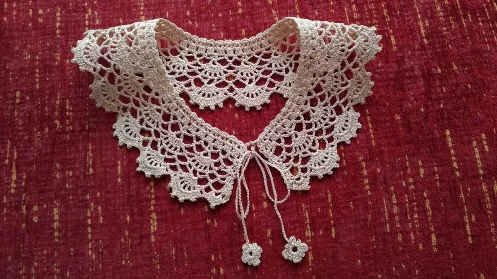 Kołnierzyk szydełkowy beżowy hande made