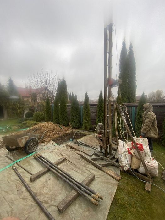 Обслуговування / ремонт та монтаж свердловина на воду в будь-яку пору