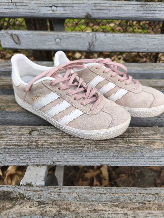 Кросівки дитячі в хорошому стані Adidas gazelle