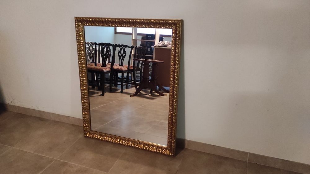 Espelho grande dourado