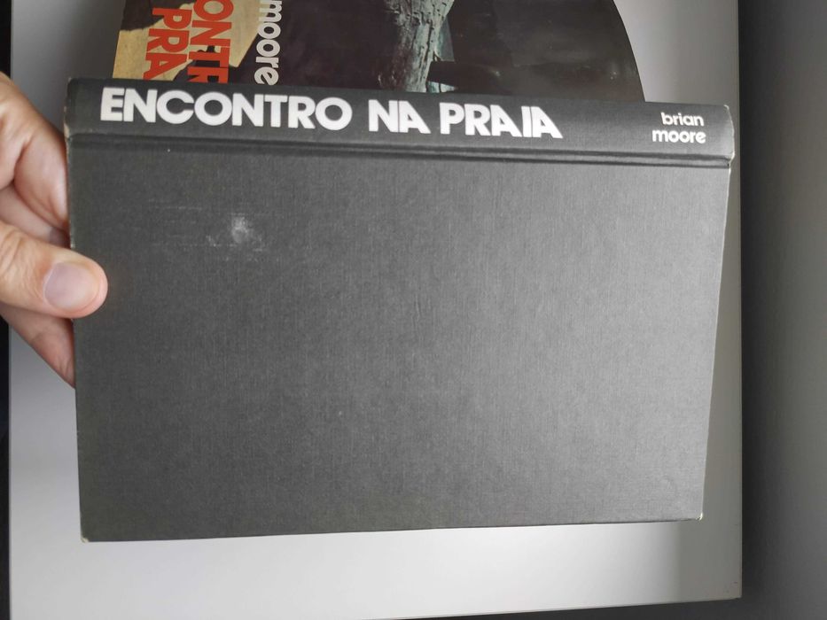 "Encontro na Praia", de Brian Moore