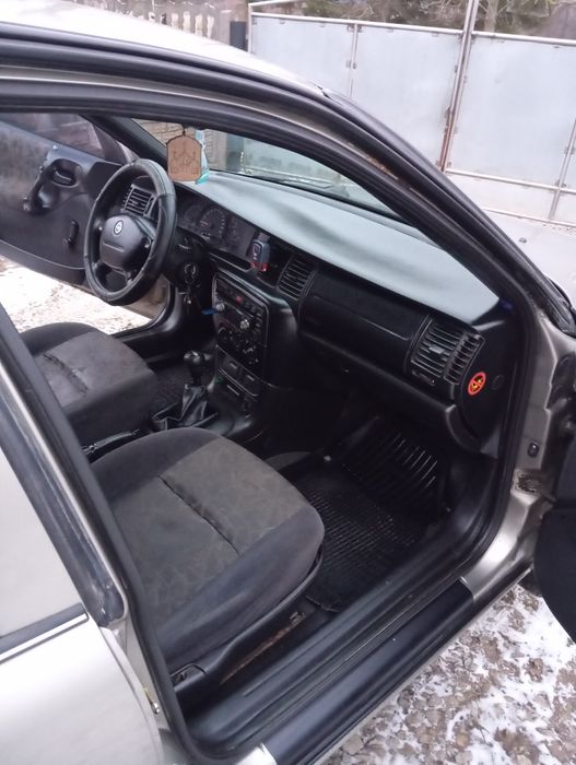 Opel vectra b 1.6 газ бензин