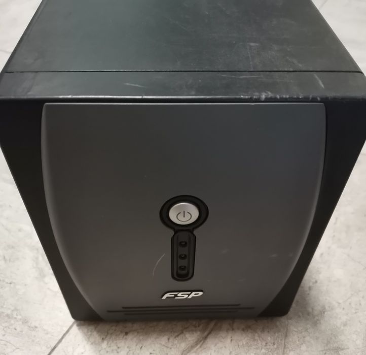 Бесперебойник ИБП FSP EP1000