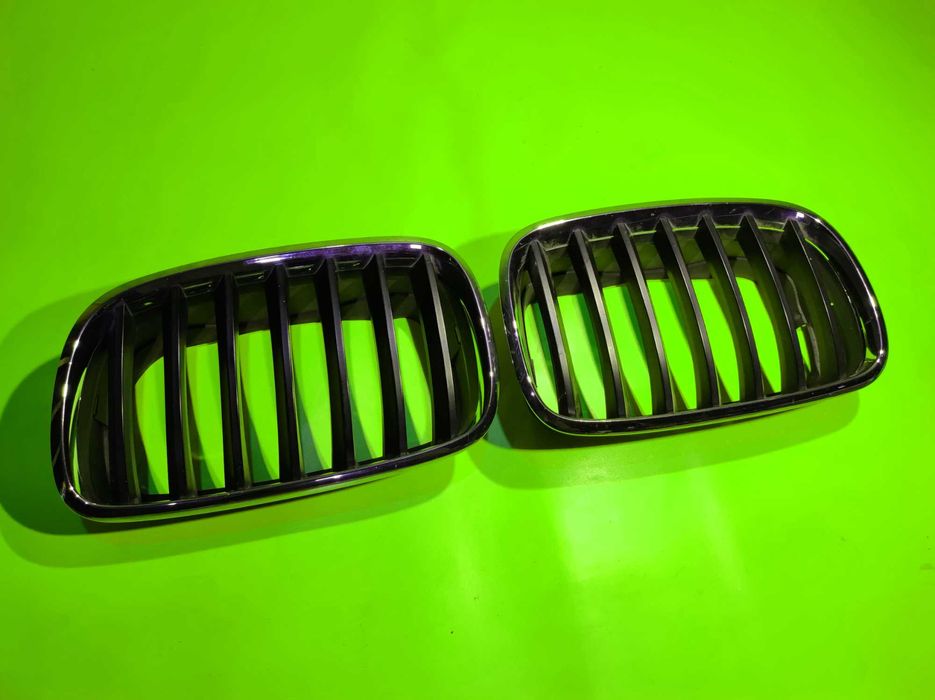 Решетки капота BMW X5 E70 E71 ноздри решітки радіатора БМВ Х5 Е70 Е71