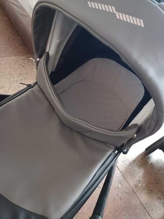 Продам дитячу коляску