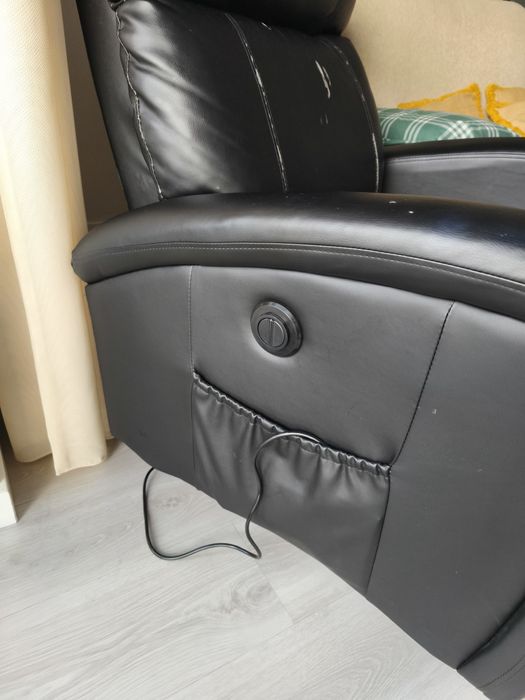 Cadeirão com massagem com várias zonas e calor