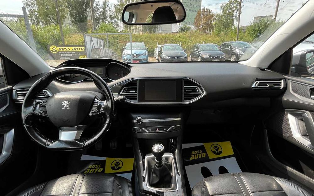 Peugeot 308 2015