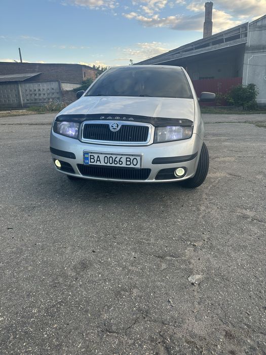 Продам шкоду фабію