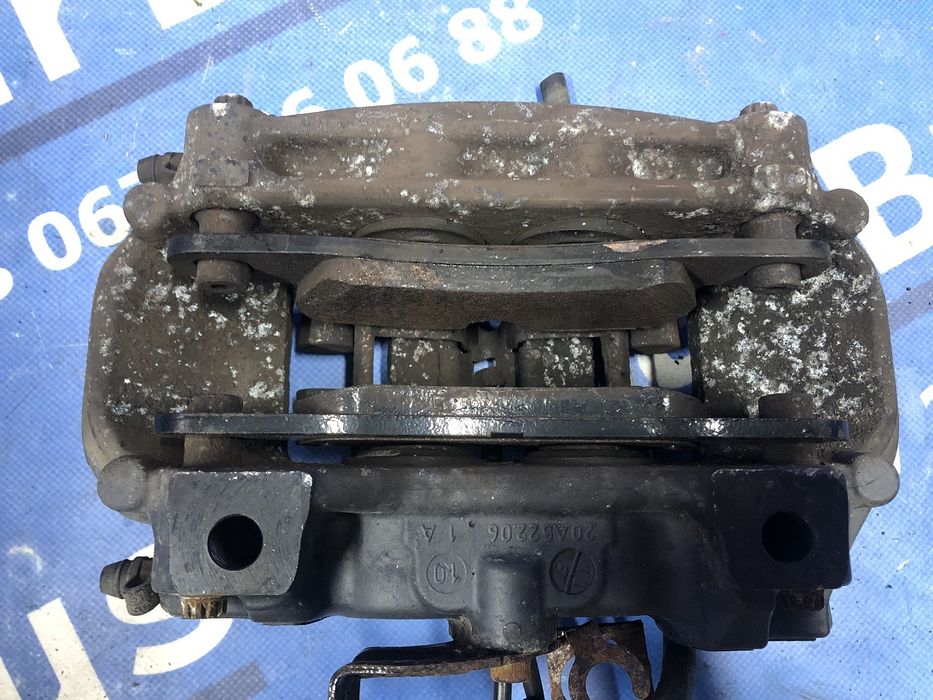 Супорт задній правий Porsche Cayenne 958 7PP615124N порш каен