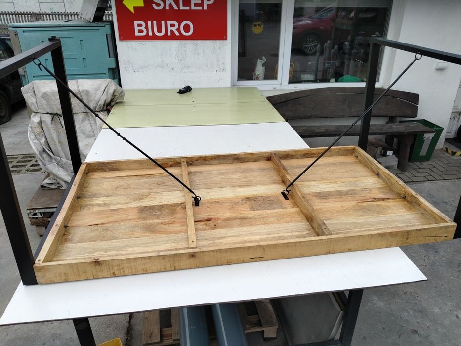 Design industrialny stół w stylu loft