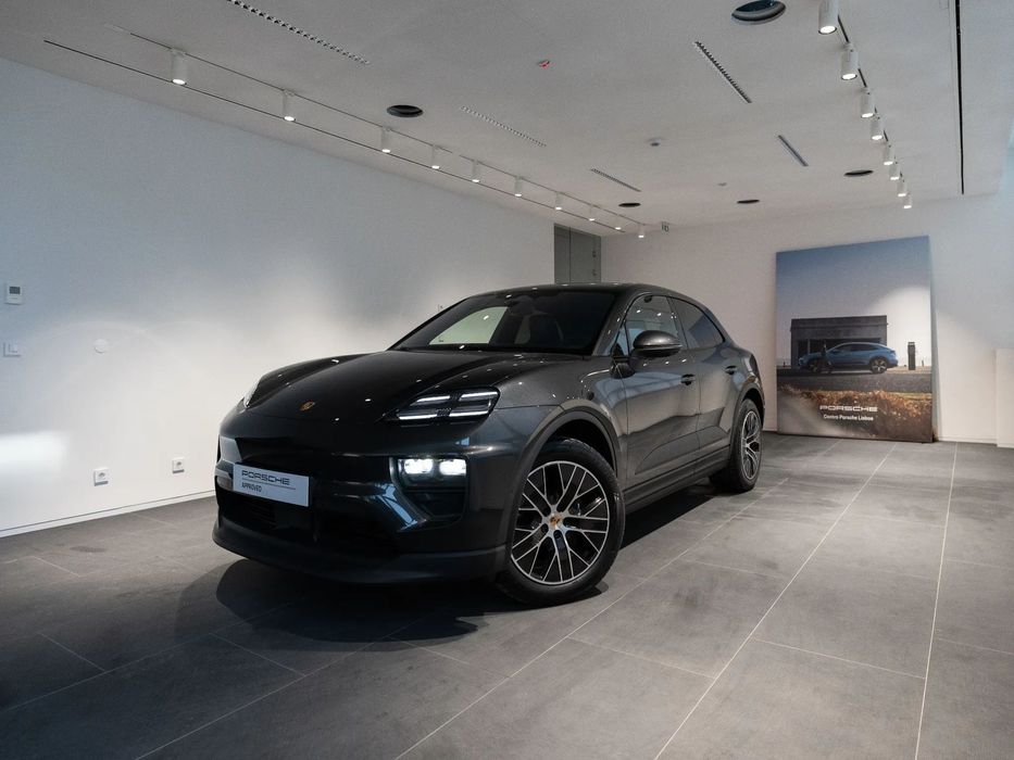 Porsche Macan Electric 4