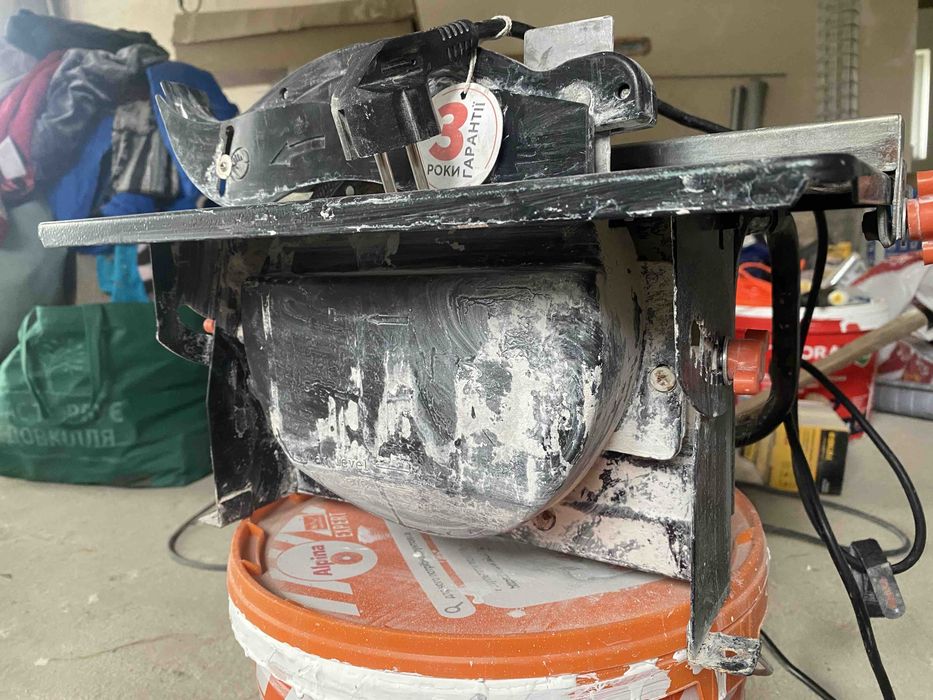 Плиткоріз мокрий