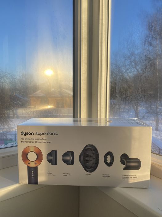 Фен Dyson Supersonic HD08 [новий, в плівці, пошкоджена коробка]