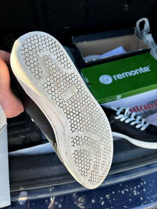 Кросівки Levi`s (чоловічі), шкіра, б/у, 41 розмір