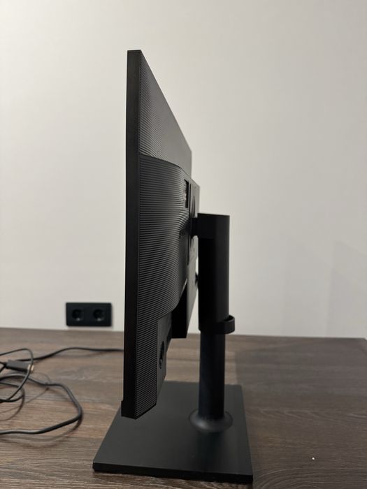 Монітор Samsung, LF24T450