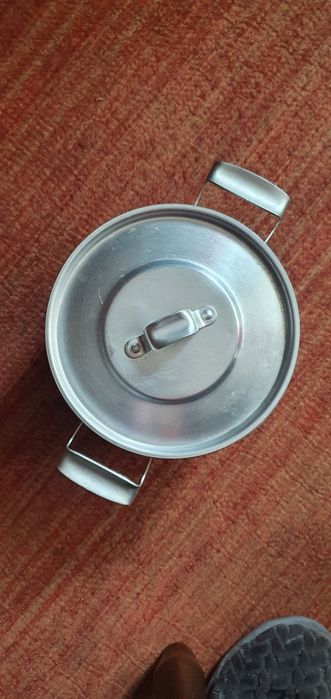 Кастрюля з алюмінію