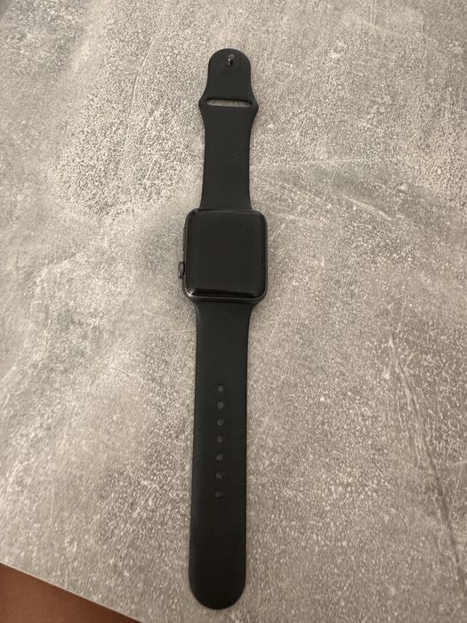 Продам Apple Watch seria 2 ( 42 мм) заблокований  айклауд