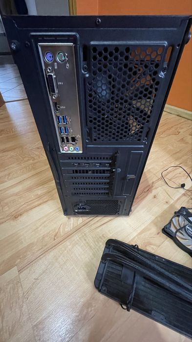 PC Komputer stacjonarny Ryzen 5 Rx5700 16gb ram ddr4 krux msi b450