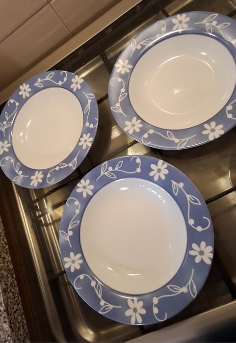 Vários Conjuntos de Loiça