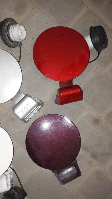 Крышка лючка бензобака Kia Forte Cerato 2016-