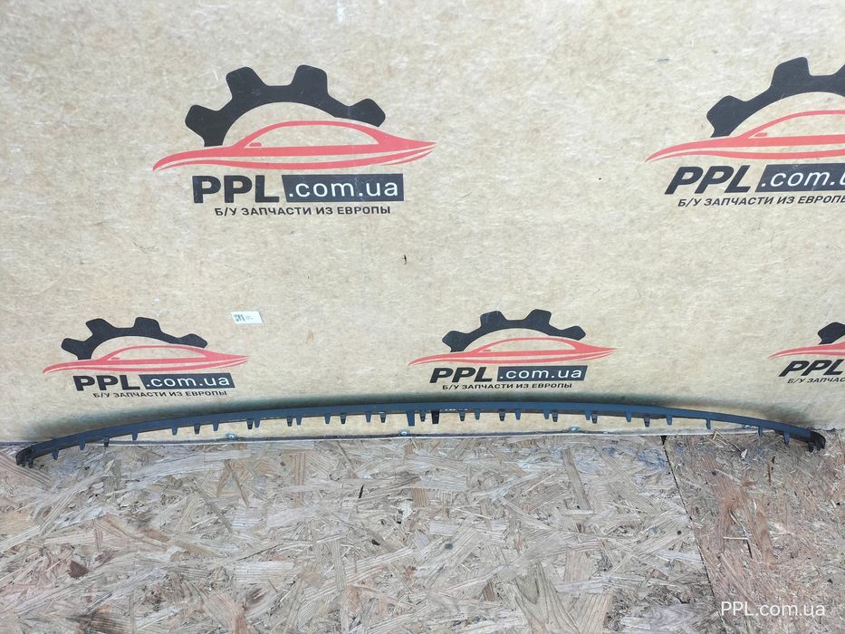 Audi A3 8V 12-16 S-Line HB накладка молдинг бампера заднего 8V3807834A