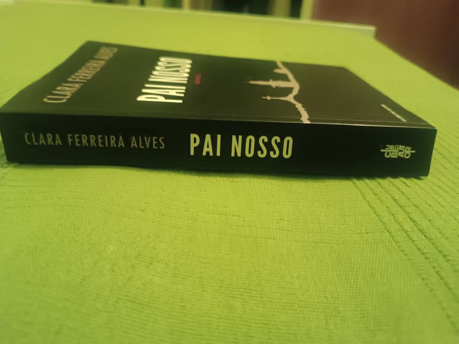 Livro pai nosso- Clara Ferreira Alves
