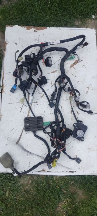 Suzuki GSX-R 750 k8 K9 wiązka regulator stycznik przekaźniki