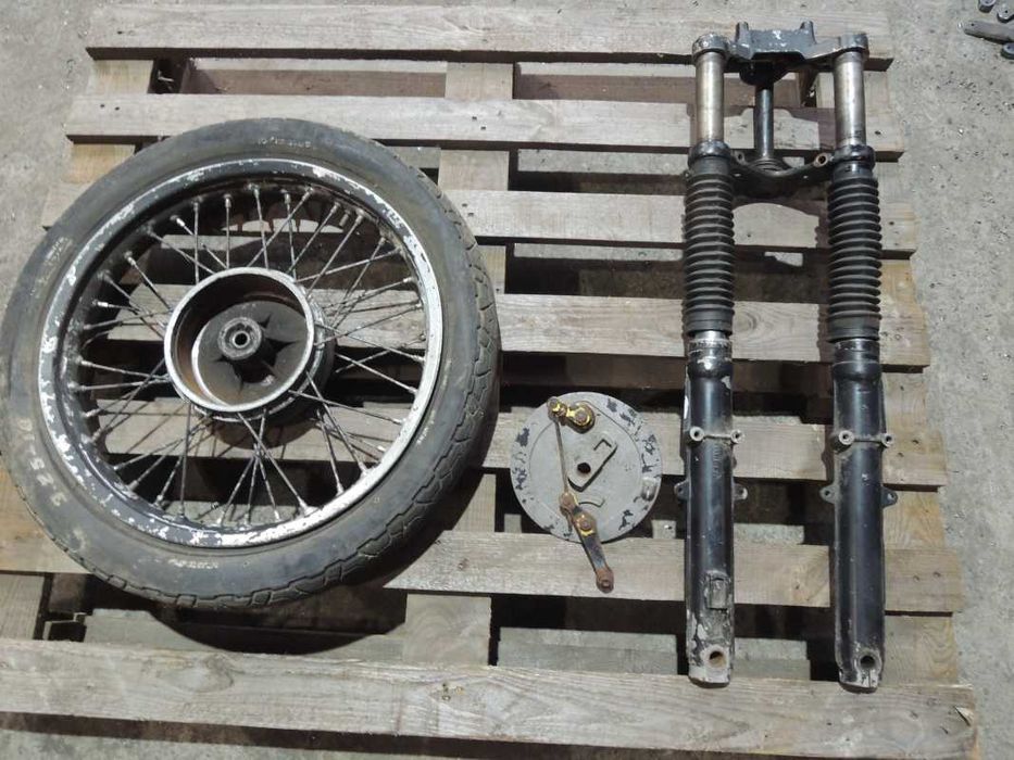 Вилка с колесом  ЯВА 638