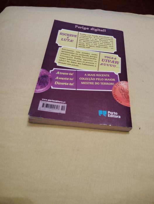 Livro Coleção Arrepios Terrorlandia Novo