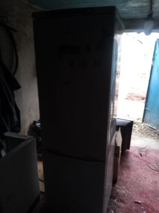 На запчасти холодильник