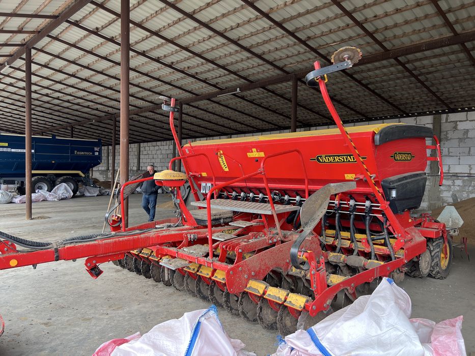 Сівалка Vaderstad Rapid 400C з добривами