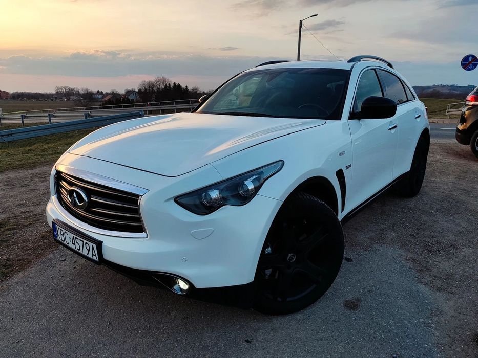 Infiniti Q70 Salon Polska oryginalny przebieg zadbany