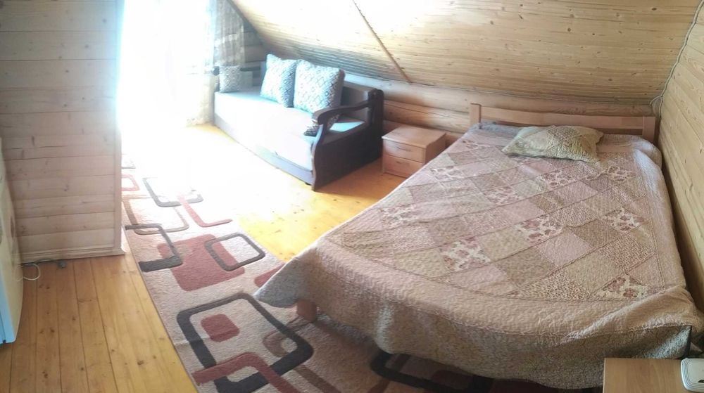 Дерев'яний котедж будинок