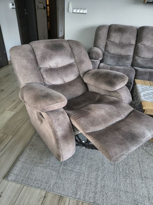 Komplet wypoczynkowy 3+2+1, funkcje relax, funkcja spania