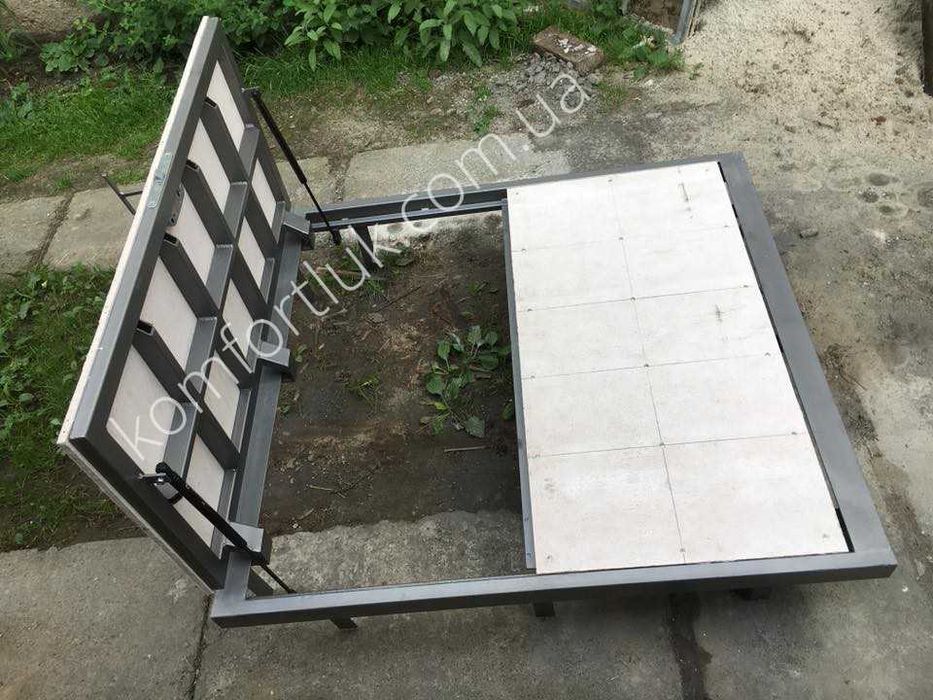 Напольный канализационный ревизионный люк скрытого монтажа в подвал