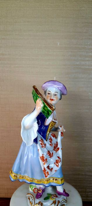 Статуэтка "Певица "из серии Galante Kapelle Meissen F. E. Meyer