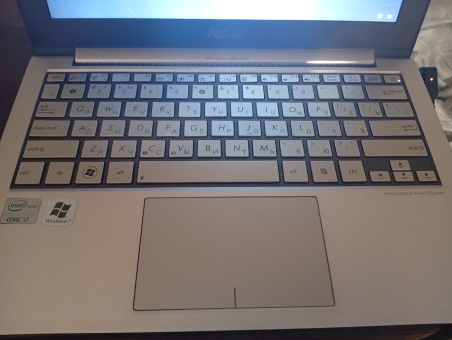ультрабук Asus ZenBook UX31E.