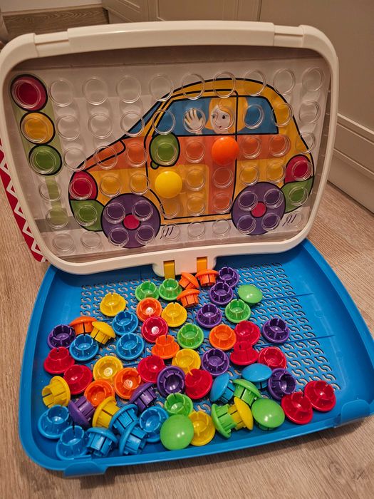 Combi Junior tablica zabawka dla dzieci 2+ kompletna