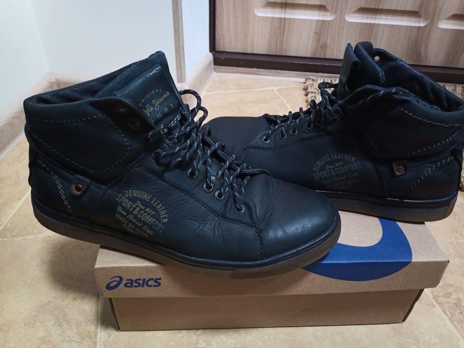 Мужские кожаные ботинки  42