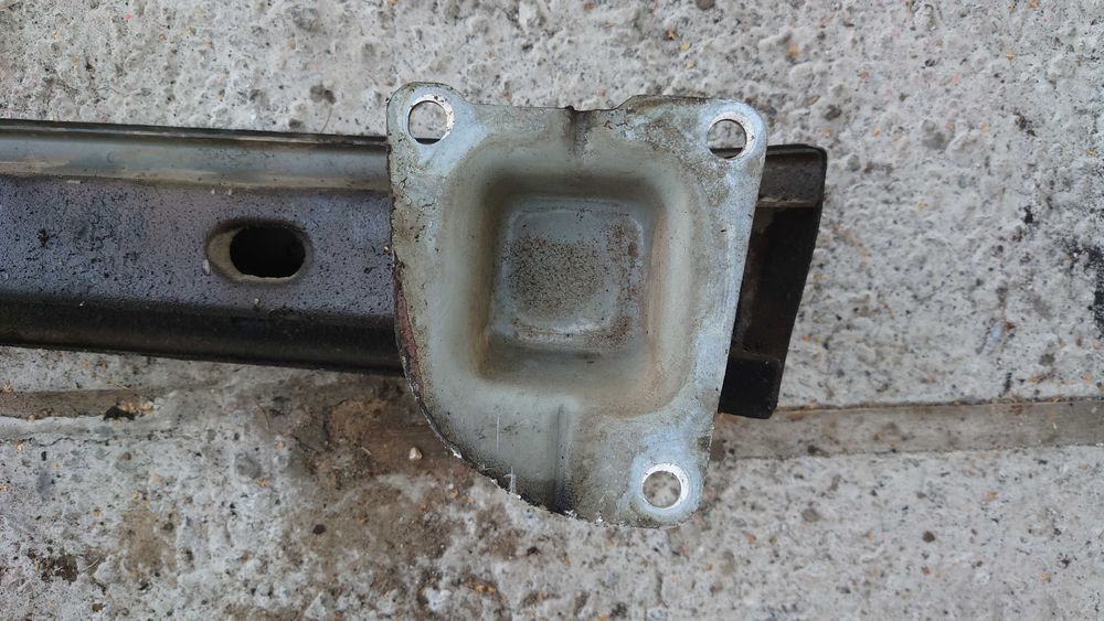 Volvo V50 Belka Wzmocnienie Zderzaka Tył Tylna