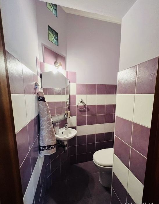 Продажа 4-к квартира 130м2 в центре обкомовский дом.